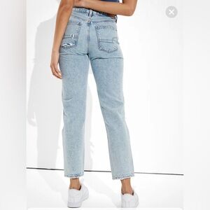 American Eagle Mom Straight Jean